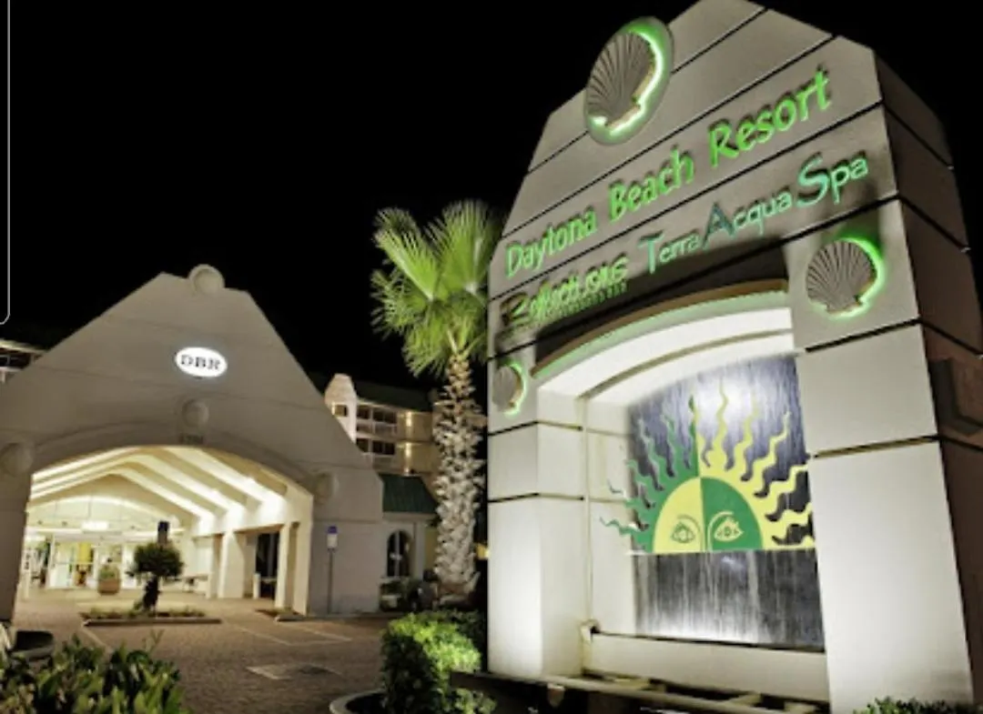 Stay On The Beach! Wonderful Location! Daytona Beach Aparthotel